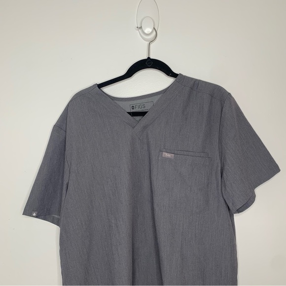 Figs grey pocket scrub top XL - Picture 3 of 8